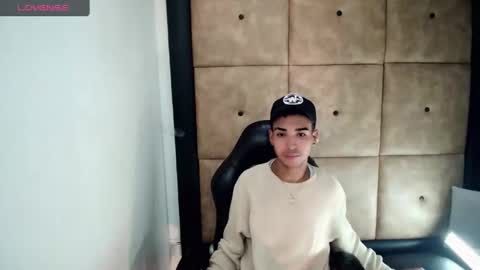 PatrickXX 1 online show from 10.01.25