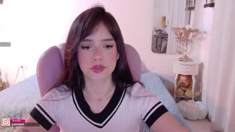 Snapshot of pau_cute chatting on 07.10.26 Sofa online show from 07.10.26