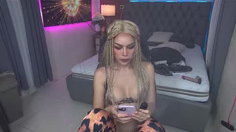 Paula online show from 02.10.25