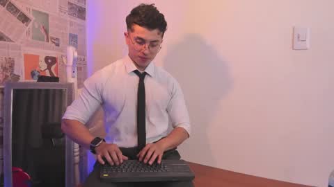 Paul online show from 02.11.25