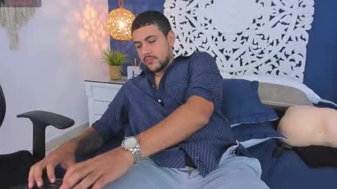 Snapshot of paul_rivera chatting on 10.22.25 Paul Rivera online show from 10.22.25