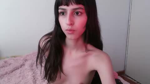 Snapshot of paulainblue chatting on 01.23.25 online show from 01.23.25