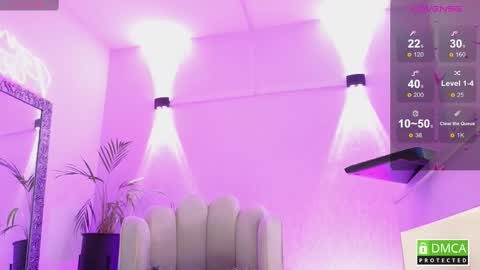 Snapshot of paulatoro__ chatting on 02.20.25 Paula Toro online show from 02.20.25