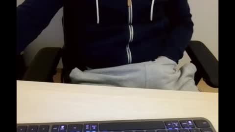 paulbazo83 online show from 11.19.25