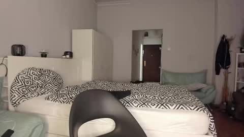 paulblack021 online show from 11.19.25