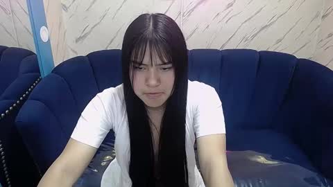 Live 800am 200pm COLOMBIAN HOUR online show from 01.27.25