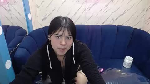 Live 800am 200pm COLOMBIAN HOUR online show from 01.28.25