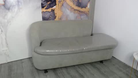 Live 800am 200pm COLOMBIAN HOUR online show from 01.31.25