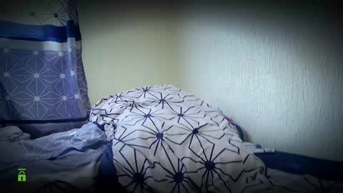 Snapshot of paulhot18 chatting on 12.14.25 Paul Mklain online show from 12.14.25