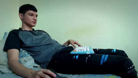 Snapshot of paulhot18 chatting on 01.13.26 Paul Mklain online show from 01.13.26