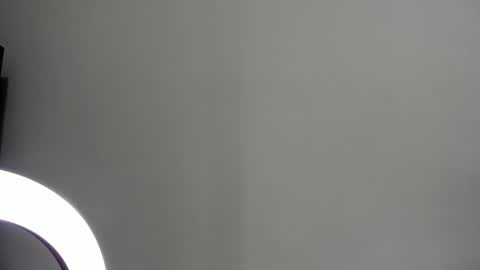 Snapshot of paulina_lux chatting on 12.20.25 paulina lux online show from 12.20.25