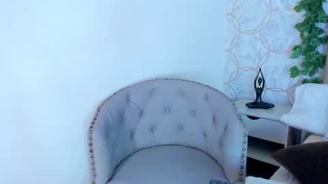 Snapshot of paulina_lux chatting on 02.04.26 paulina lux online show from 02.04.26