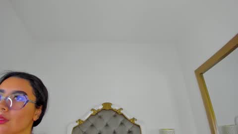 Snapshot of paulina_lux chatting on 02.15.26 paulina lux online show from 02.15.26