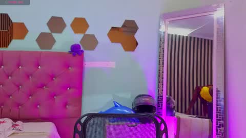 Snapshot of paulina_sodi chatting on 06.30.26 Paulina online show from 06.30.26