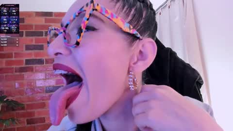 Paulina online show from 01.10.25