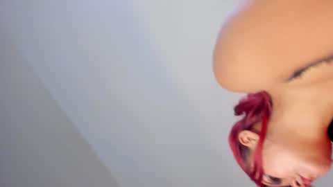 PaulinaSaennz online show from 11.05.25