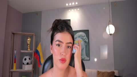 Snapshot of paulinasantosx chatting on 06.19.26 Paulina Santos online show from 06.19.26