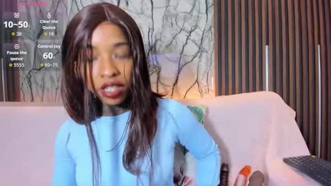 Pauline online show from 02.11.26