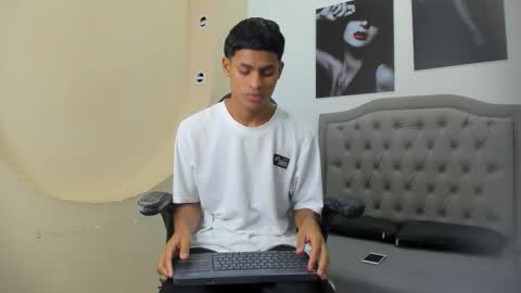 Paull Cassidy online show from 12.04.25