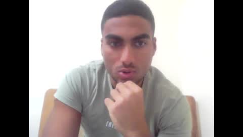 Snapshot of paulobonaventuree chatting on 02.25.26 paulo online show from 02.25.26