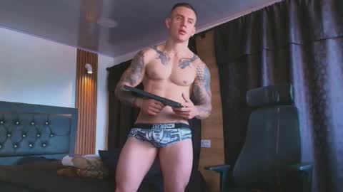 Paul online show from 04.01.26