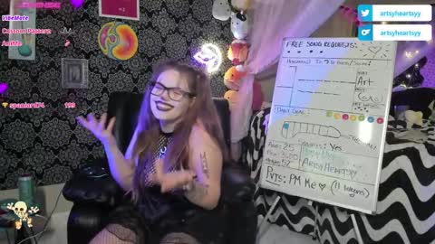 ArtsyHeartsyy online show from 12.21.24