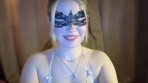 Snapshot of pawsclawss chatting on 10.15.25 PawsClawss online show from 10.15.25