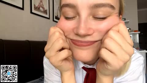 Lola online show from 10.19.25