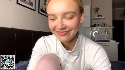 Lola online show from 10.21.25