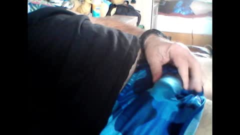 Snapshot of pbemid chatting on 02.24.25 Papabear online show from 02.24.25