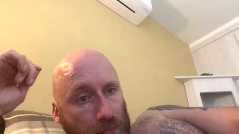 Snapshot of pc2334 chatting on 10.27.25 pc2334 online show from 10.27.25