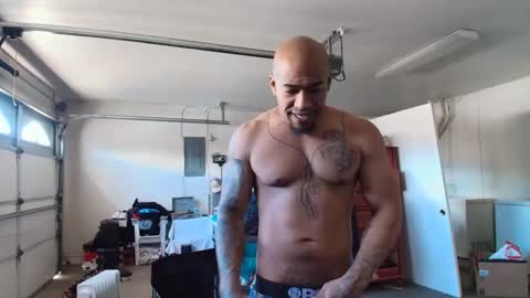 Snapshot of pcuddy3 chatting on 02.14.25 Phenomenal online show from 02.14.25