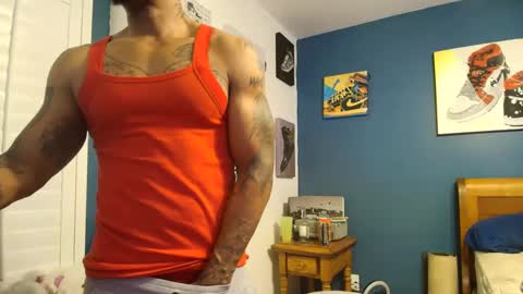 Snapshot of pcuddy3 chatting on 09.28.25 Phenomenal online show from 09.28.25