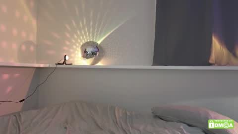 Snapshot of peaceofmae chatting on 01.19.26 online show from 01.19.26