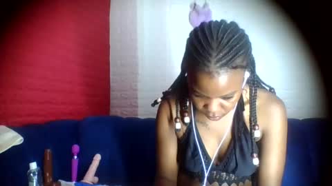 Snapshot of peach_melbah chatting on 06.19.26 peach_melbah online show from 06.19.26