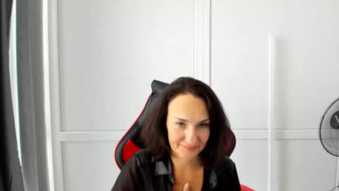 Snapshot of peachboomm chatting on 06.27.26 Christina online show from 06.27.26