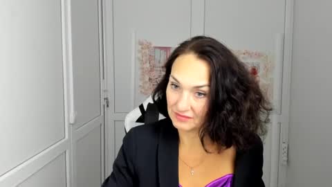 Snapshot of peachboomm chatting on 07.21.26 Christina online show from 07.21.26