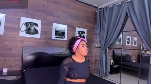 Snapshot of peachbrii chatting on 07.12.26 Briana online show from 07.12.26