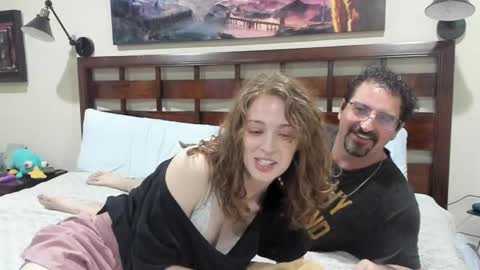 Snapshot of peaches_and_cupcake chatting on 09.27.25 Peaches Cupcake Rachel and Bryce online show from 09.27.25