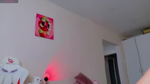 Snapshot of peachiee__ chatting on 04.23.26 Ann online show from 04.23.26