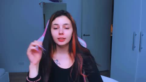 Peachy online show from 01.25.25