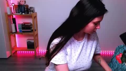 Peachy online show from 10.27.25