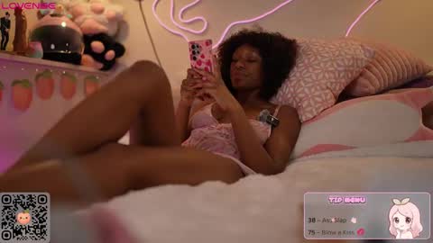 Snapshot of peachypeachgirl chatting on 12.04.25 peachypeachgirl online show from 12.04.25