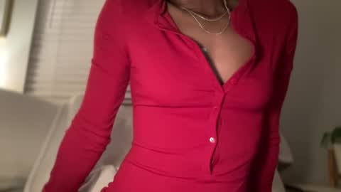 Peachy Keen Queen online show from 05.01.26