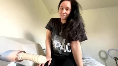 PeachyObsession online show from 03.27.26