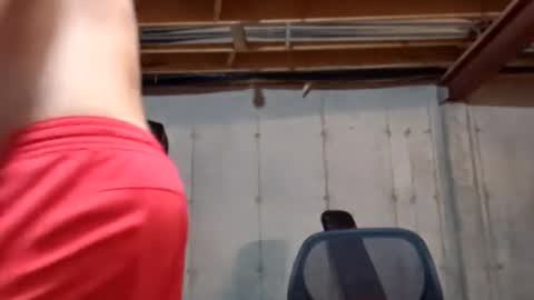 Snapshot of peakphysique chatting on 03.01.25 peakphysique online show from 03.01.25