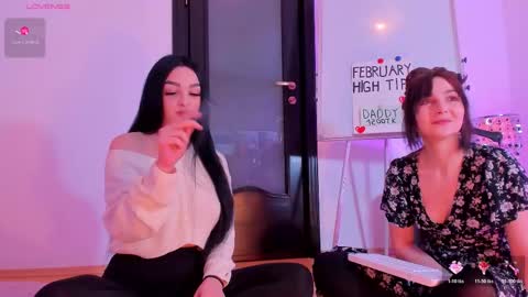 Snapshot of peanaughty chatting on 02.18.26 Kate online show from 02.18.26