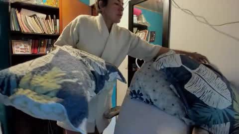 Tangerine Penaut online show from 11.09.25