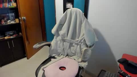 Tangerine Penaut online show from 11.24.25