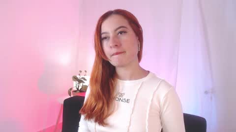 Snapshot of pear__moon chatting on 01.30.25 LILLY online show from 01.30.25